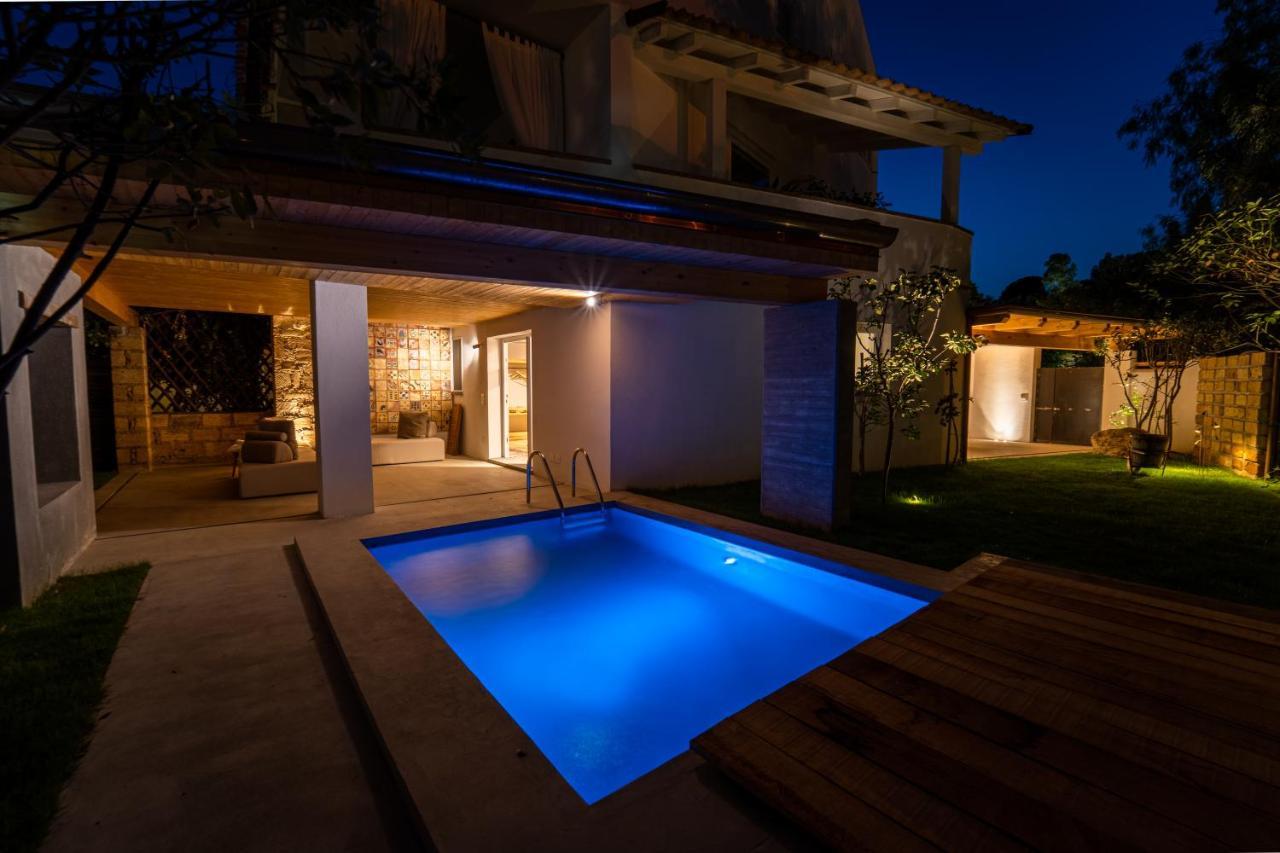 Praia Art Resort - Small Luxury Hotels Of The World (Adults Only) レ・カステッラ エクステリア 写真