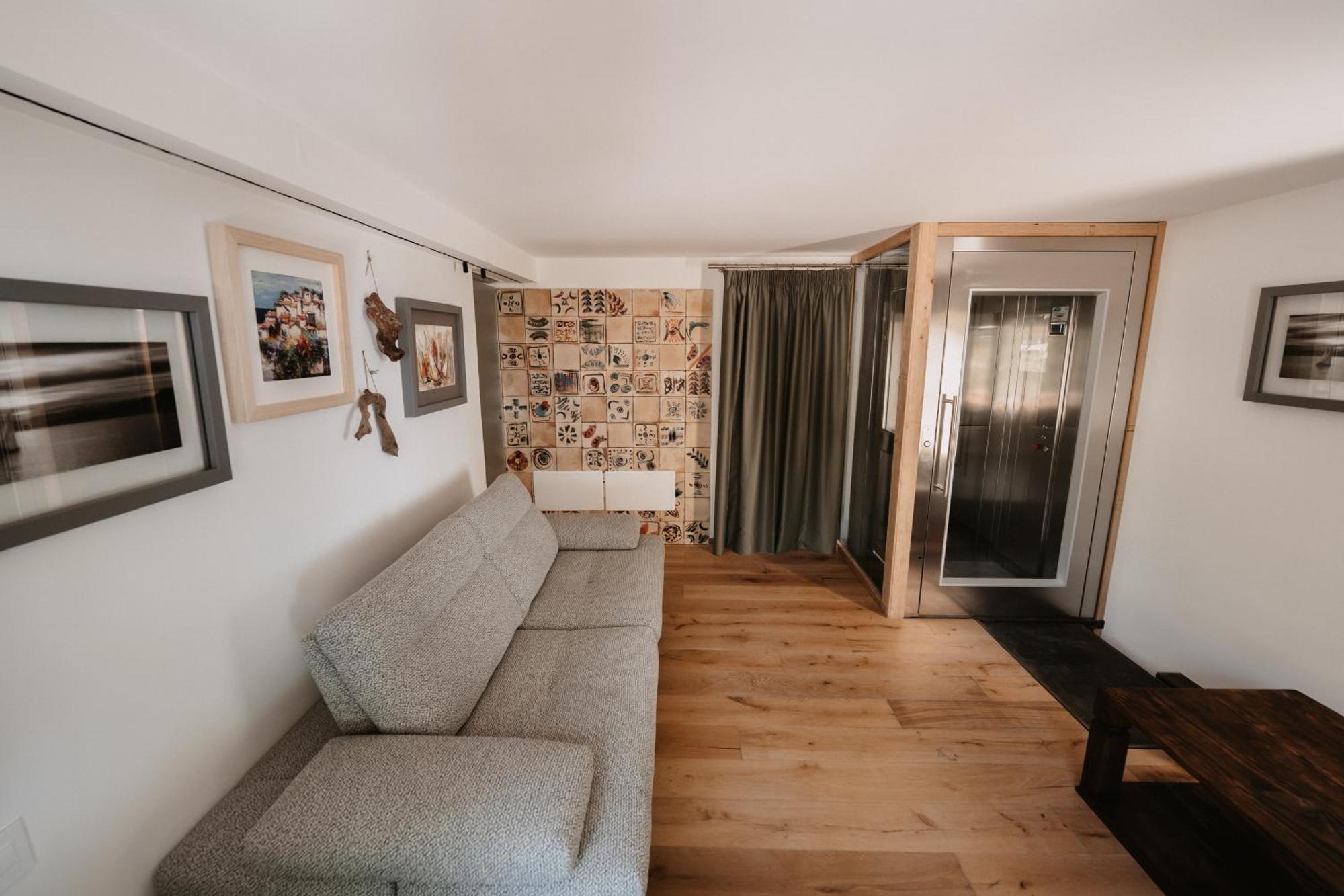 Praia Art Resort - Small Luxury Hotels Of The World (Adults Only) レ・カステッラ エクステリア 写真
