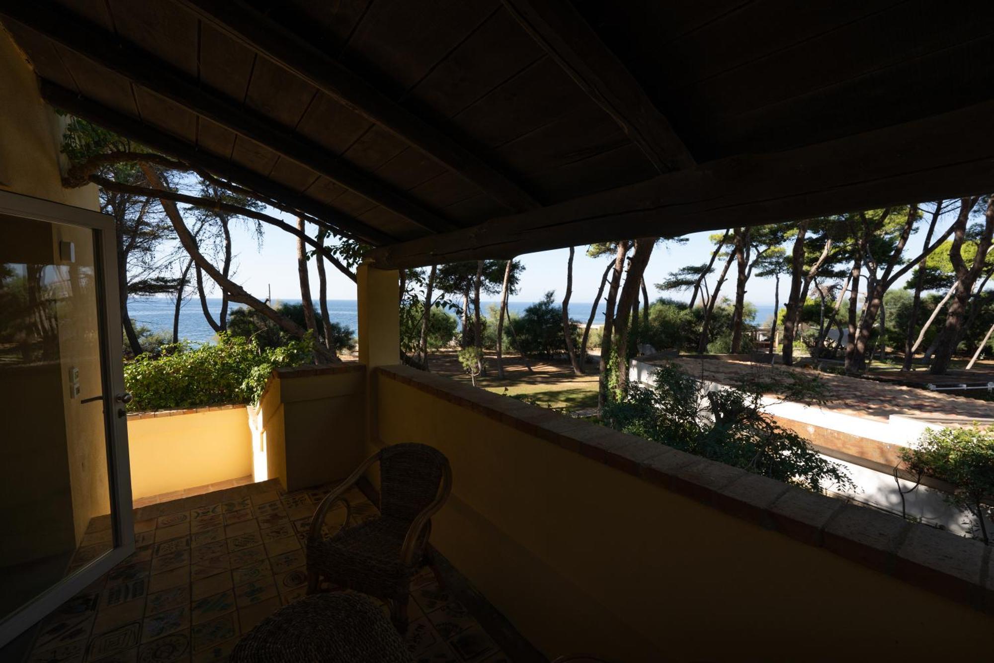Praia Art Resort - Small Luxury Hotels Of The World (Adults Only) レ・カステッラ エクステリア 写真