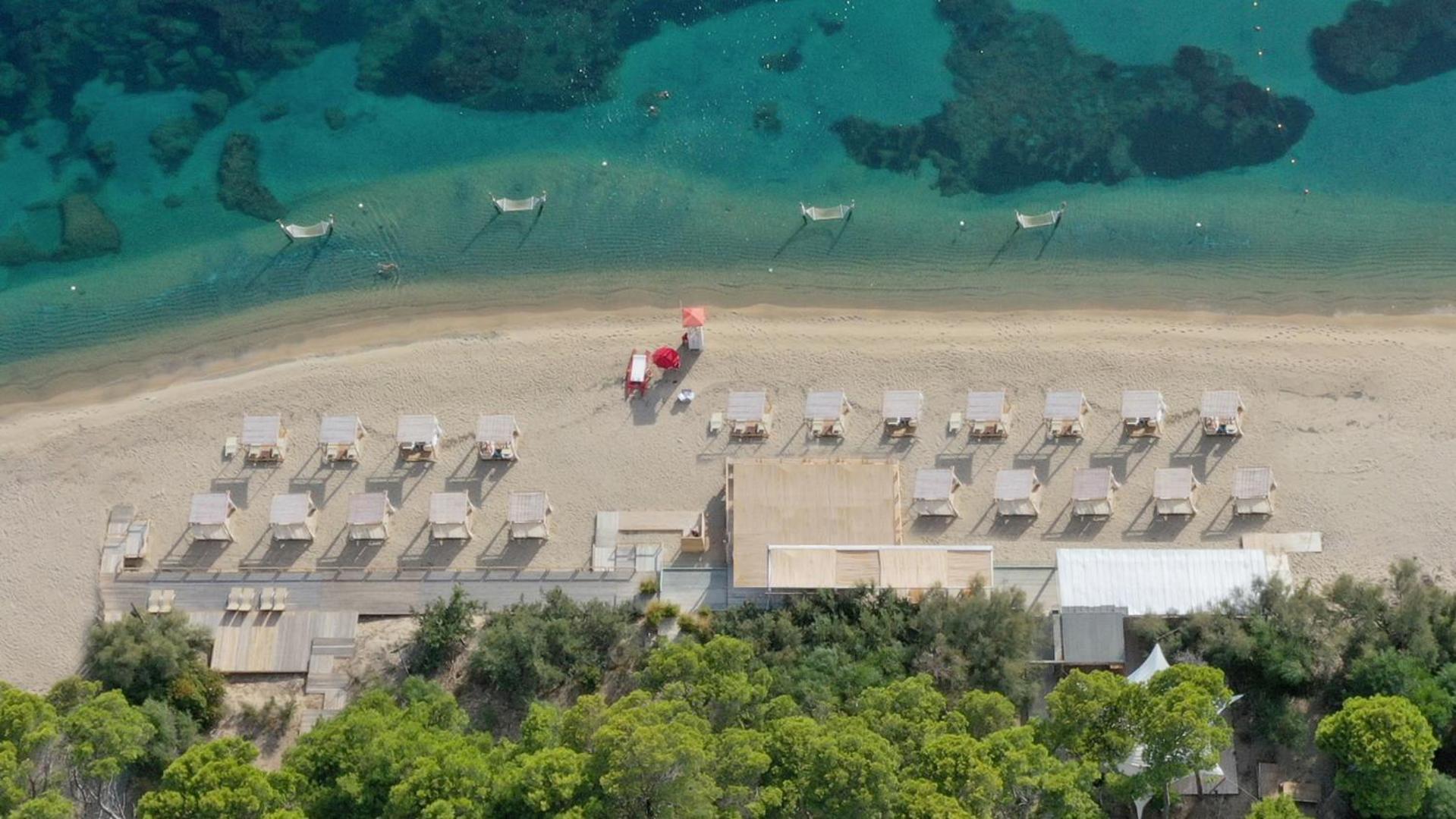 Praia Art Resort - Small Luxury Hotels Of The World (Adults Only) レ・カステッラ エクステリア 写真